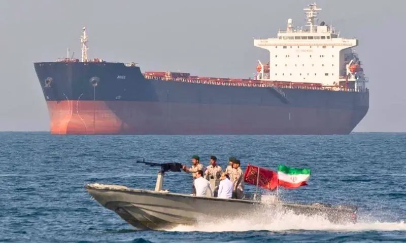 آبنائے ہرمز: کھلا دروازہ یا نیا جنگی محاذ؟ حقیقت نے دنیا کو ہلا دیا