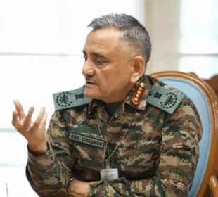 بھارتی آرمی چیف کے بیان پر آپریشن سندور سے متعلق بحث دوبارہ شروع 2 بھارتی آرمی چیف کے بیان پر آپریشن سندور سے متعلق بحث دوبارہ شروع