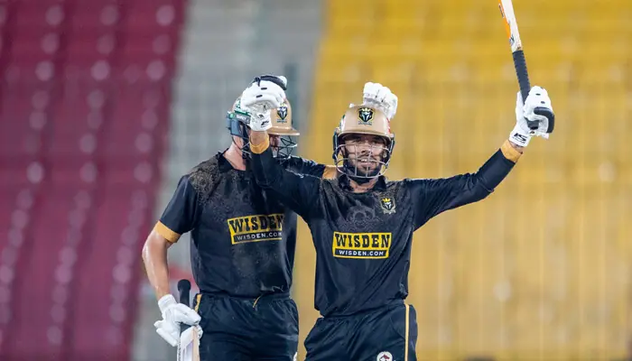 عثمان خان کا بڑا کارنامہ، پی ایس ایل میں سب سے زیادہ سنچریاں بنانے والے بیٹر بن گئے