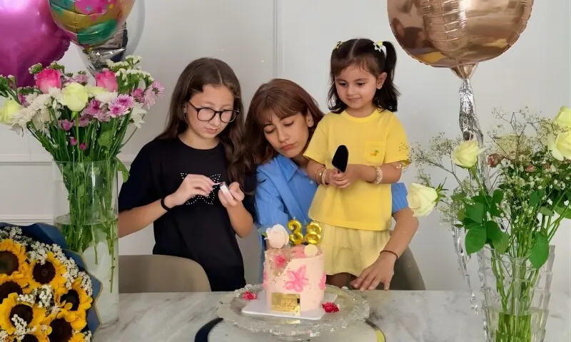 سائرہ یوسف کا بڑا دل، مداحوں کے دل جیت لیے