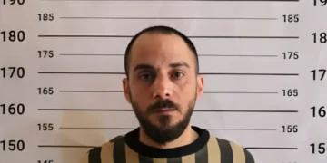 شام میں 2013 کے قتلِ عام کے مبینہ مرکزی ملزم کی گرفتاری، دمشق میں عوام کا ردعمل اور انصاف کا مطالبہ