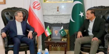 عباس عراقچی کی عاصم منیر سے اہم ملاقات، علاقائی صورتحال پر گفتگو