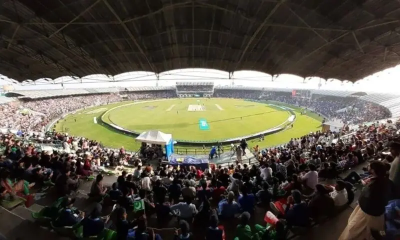 پاکستان سپر لیگ 11 کے فائنل میں شائقین کی واپسی، اسٹیڈیم میں داخلے کی اجازت