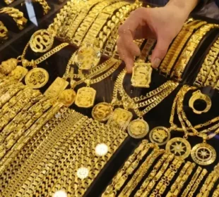 فی تولہ سونا 2 ہزار 300 روپے مہنگا، قیمت 4 لاکھ 93 ہزار سے تجاوز