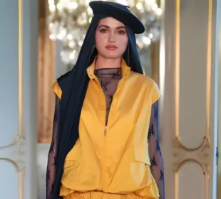 فرانس میں مذہبی لباس پر بحث کے بیچ اہم ایونٹ