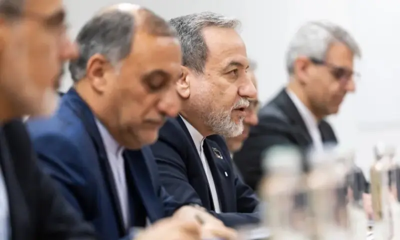 امریکا اور ایران کے درمیان کشیدگی میں کمی کے لیے نئی سفارتی کوششیں، پاکستان کے ذریعے تجویز سامنے آگئی