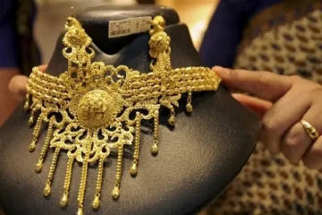فی تولہ سونا 8900 روپے سستا ہوگیا