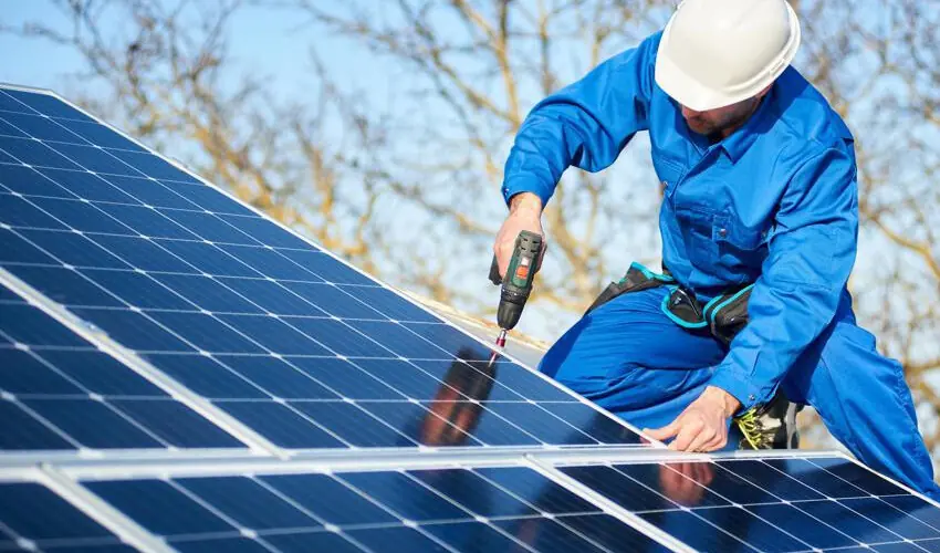 چھوٹے سولر صارفین کیلئے بڑی سہولت، 25 کلو واٹ تک لائسنس کی شرط ختم