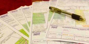 اپریل میں بجلی صارفین پر اضافی 14.37 ارب روپے کا بوجھ