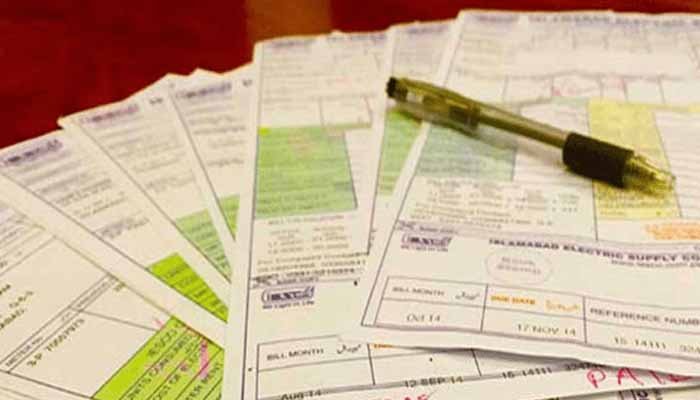 اپریل میں بجلی صارفین پر اضافی 14.37 ارب روپے کا بوجھ