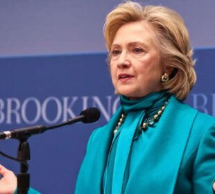 واشنگٹن: ایران کشیدگی پر امریکا کی پوزیشن کے حوالے سے ہیلری کلنٹن کا اظہارِ تشویش