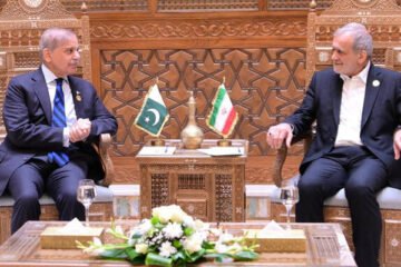 پاکستان کا امن کے لیے کردار قابلِ ستائش ہے: ایرانی صدر