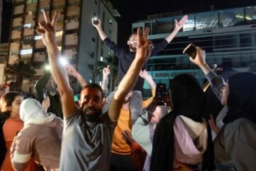 لبنان اور اسرائیل کے درمیان 10 روزہ جنگ بندی نافذ، بیروت میں جشن