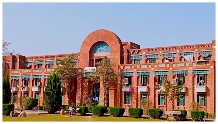 اسلام آباد میں امتحانات ملتوی، کلاسز آن لائن منتقل