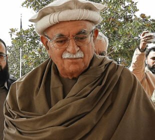 محمود اچکزئی کے مردان جلسے میں شرکت نہ کرنے کا امکان