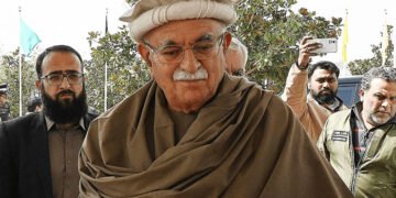 محمود اچکزئی کے مردان جلسے میں شرکت نہ کرنے کا امکان