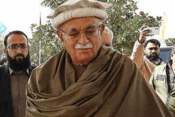 محمود اچکزئی کے مردان جلسے میں شرکت نہ کرنے کا امکان