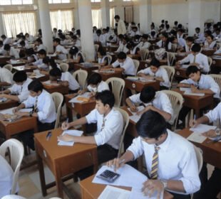 انگلش کا پرچہ امتحان سے آدھا گھنٹہ پہلے سوشل میڈیا پر وائرل