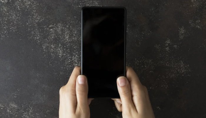 اگر اینڈرائیڈ فون مکمل طور پر بند ہو جائے اور آن نہ ہو تو کیا کریں؟