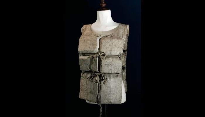 ٹائٹینک کی لائف جیکٹ 25 کروڑ روپے میں نیلام