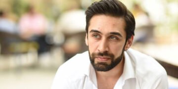 علی رحمان کا شادی سے متعلق سوالات پر سخت ردعمل: ’’اپنے کام سے کام رکھو‘‘