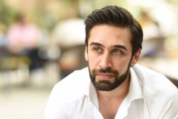 علی رحمان کا شادی سے متعلق سوالات پر سخت ردعمل: ’’اپنے کام سے کام رکھو‘‘