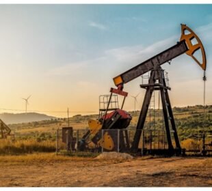 مشرق وسطیٰ کشیدگی: عالمی منڈی میں تیل 2 فیصد مہنگا