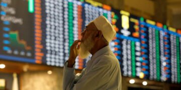 پاکستان اسٹاک ایکسچینج مندی کا شکار، ایشیائی مارکیٹس میں تیزی
