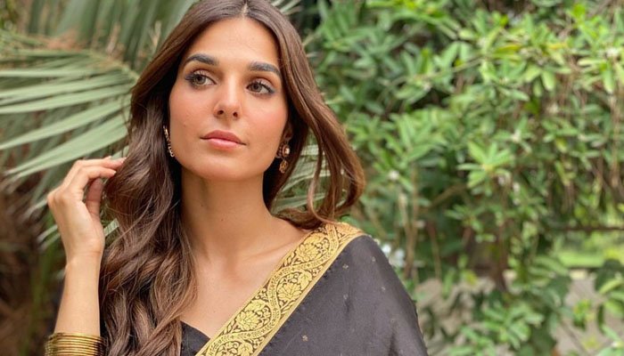 433022_مہرالنساء اقبال کا نوجوان اداکاراؤں کو بروقت شادی کا مشورہ8615799_updates