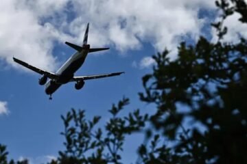 چینی سائنسدانوں کی بڑی پیشرفت: کاربن ڈائی آکسائیڈ سے طیاروں کا ایندھن تیار کرنے کی ٹیکنالوجی