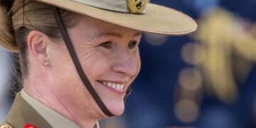 آسٹریلیا کی فوجی تاریخ میں اہم پیش رفت: پہلی بار خاتون کو آرمی چیف مقرر کرنے کا فیصلہ