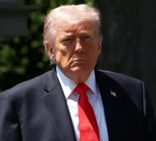 ایرانی قیادت میں اندرونی اختلافات، کئی دھڑوں میں تقسیم کا دعویٰ 2 ایرانی قیادت میں اندرونی اختلافات، کئی دھڑوں میں تقسیم کا دعویٰ
