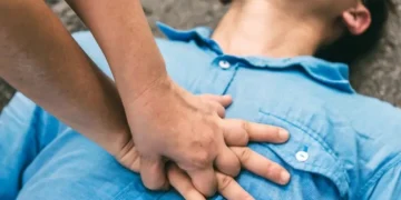 دل کے دورے کی صورت میں سی پی آر سیکھنے کی اہمیت — ماہرین کی وارننگ