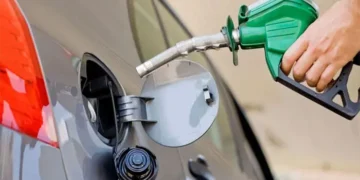 حکومت نے پیٹرولیم قیمتوں کا نیا نوٹیفکیشن جاری کر دیا 40 حکومت نے پیٹرولیم قیمتوں کا نیا نوٹیفکیشن جاری کر دیا