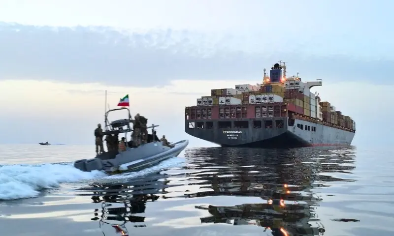 ایران کا آبنائے ہرمز پر کنٹرول سخت، نئے بحری قواعد نافذ