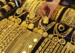 سونے کی قیمت میں بڑا اضافہ، فی تولہ 4 لاکھ 77 ہزار سے تجاوز 10 سونے کی قیمت میں بڑا اضافہ، فی تولہ 4 لاکھ 77 ہزار سے تجاوز