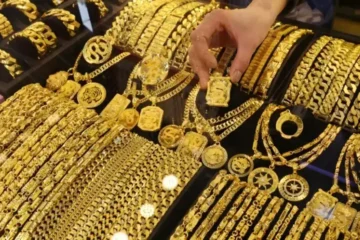 سونے کی قیمت میں بڑا اضافہ، فی تولہ 4 لاکھ 77 ہزار سے تجاوز 4 سونے کی قیمت میں بڑا اضافہ، فی تولہ 4 لاکھ 77 ہزار سے تجاوز