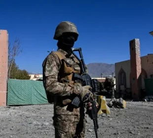 سپن وام میں سیکیورٹی فورسز کا بڑا آپریشن، 4 دہشت گرد ہلاک 8 سپن وام میں سیکیورٹی فورسز کا بڑا آپریشن، 4 دہشت گرد ہلاک