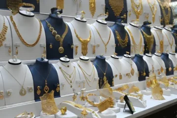 سونے اور چاندی کی قیمتوں میں ایک بار پھر اضافہ، مقامی و عالمی مارکیٹ متاثر 2 سونے اور چاندی کی قیمتوں میں ایک بار پھر اضافہ، مقامی و عالمی مارکیٹ متاثر