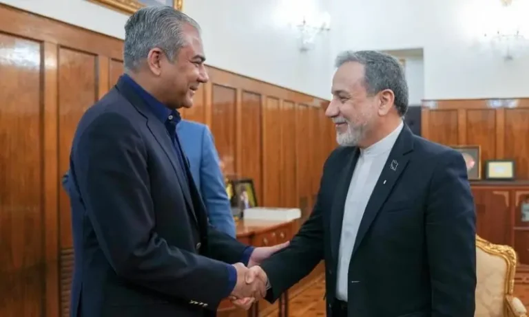 211436محسن نقوی کی تہران میں اہم ملاقاتیں، ایران امریکا رابطوں میں پیش رفت43842b6cc