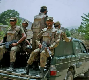 خفیہ اطلاع پر آپریشن، 8 عسکریت پسند مارے گئے 7 خفیہ اطلاع پر آپریشن، 8 عسکریت پسند مارے گئے