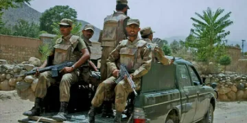 خفیہ اطلاع پر آپریشن، 8 عسکریت پسند مارے گئے