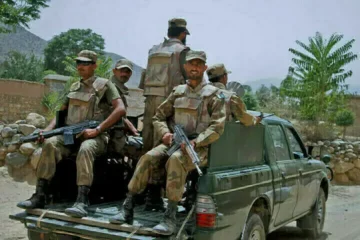 خفیہ اطلاع پر آپریشن، 8 عسکریت پسند مارے گئے