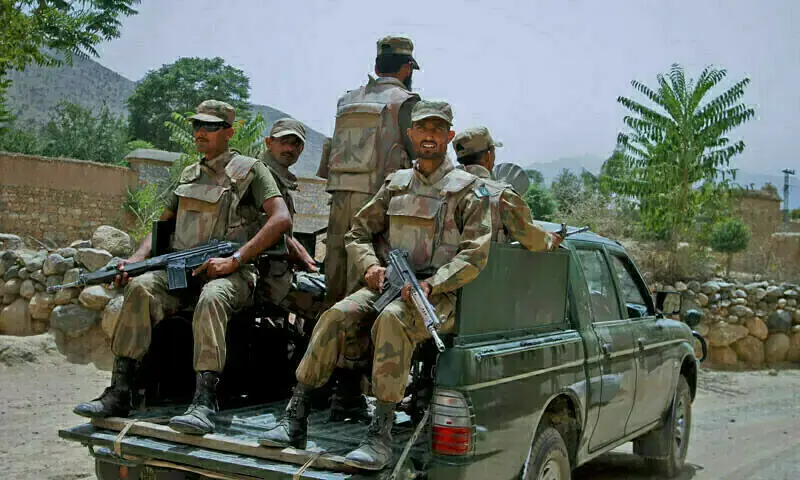 خفیہ اطلاع پر آپریشن، 8 عسکریت پسند مارے گئے