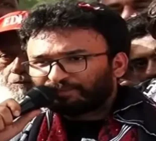 سعد ایدھی اسرائیلی حراست سے رہائی کے بعد کراچی پہنچ گئے 8 سعد ایدھی اسرائیلی حراست سے رہائی کے بعد کراچی پہنچ گئے