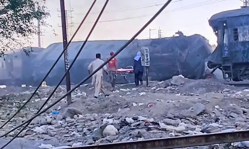 کوئٹہ میں چمن پھاٹک کے قریب خودکش دھماکہ، 16 افراد جاں بحق 1 کوئٹہ میں چمن پھاٹک کے قریب خودکش دھماکہ، 16 افراد جاں بحق