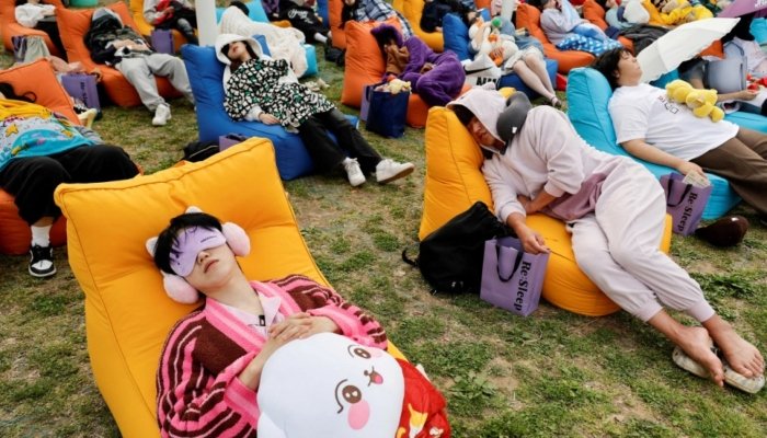 سیئول میں انوکھا مقابلہ: دوپہر کی نیند جیتنے کی دوڑ