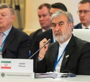 آبنائے ہرمز میں امریکی اقدام جنگ بندی کی خلاف ورزی ہوگا: ایران 8 آبنائے ہرمز میں امریکی اقدام جنگ بندی کی خلاف ورزی ہوگا: ایران