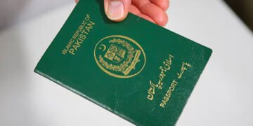 دنیا کے طاقتور اور کمزور ترین پاسپورٹس کی تازہ درجہ بندی جاری 34 دنیا کے طاقتور اور کمزور ترین پاسپورٹس کی تازہ درجہ بندی جاری