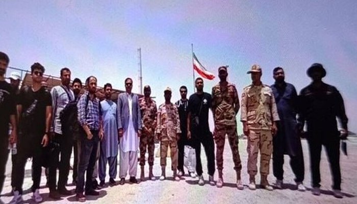 امریکا سے پاکستان، پھر ایران: توسکا کے عملے کی واپسی مکمل ہونے لگی